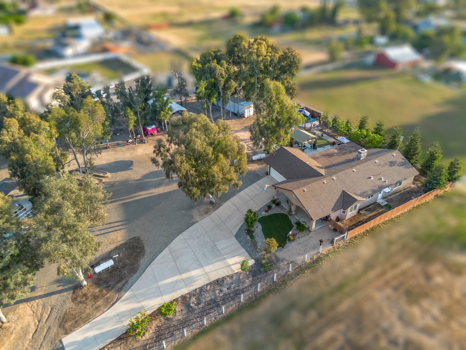 Detail Gallery Image 9 of 78 For 17324 Bonita Rd, Madera,  CA 93636 - 5 Beds | 4 Baths