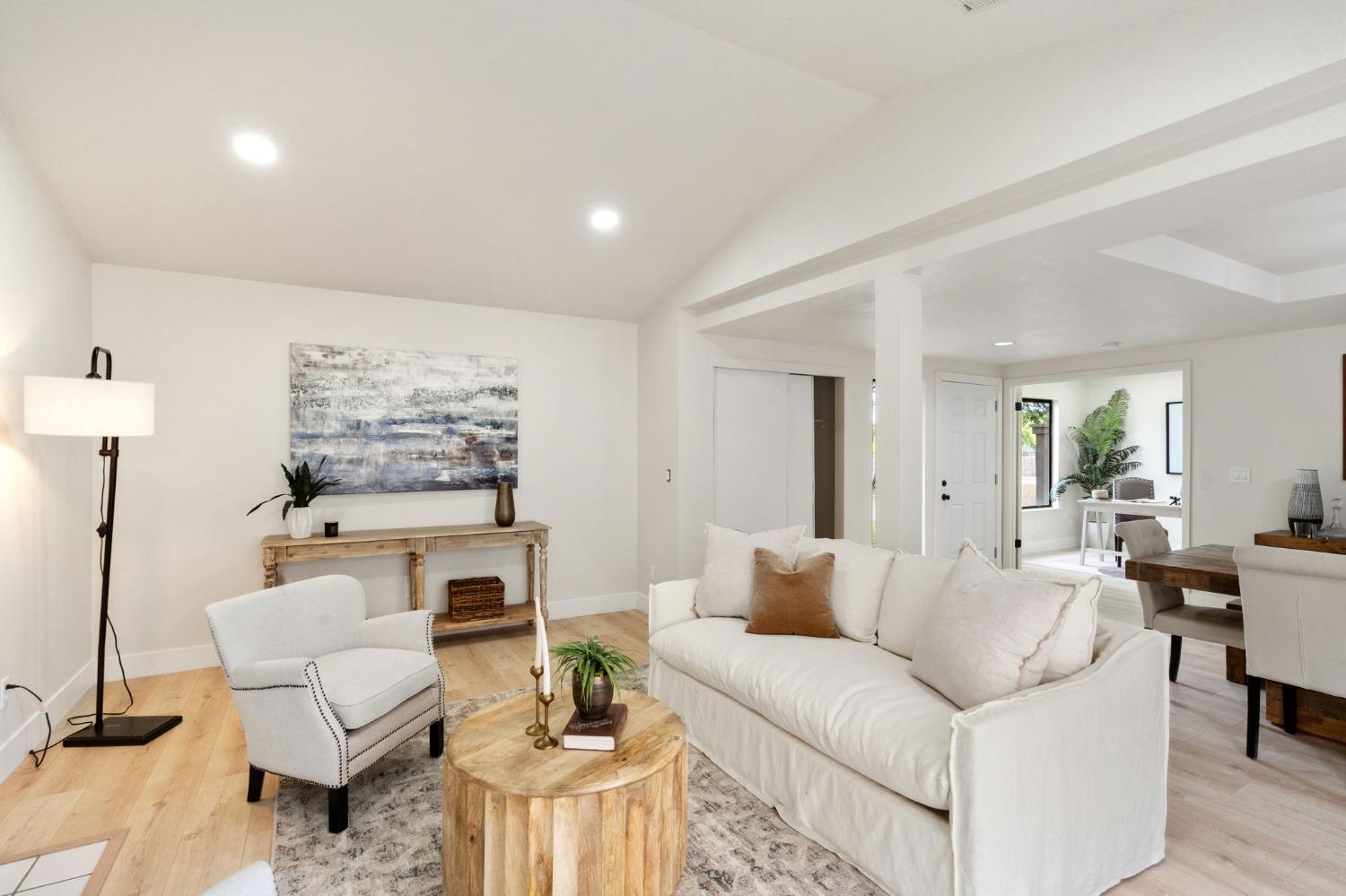 Calvine Road, Sacramento CA 95823