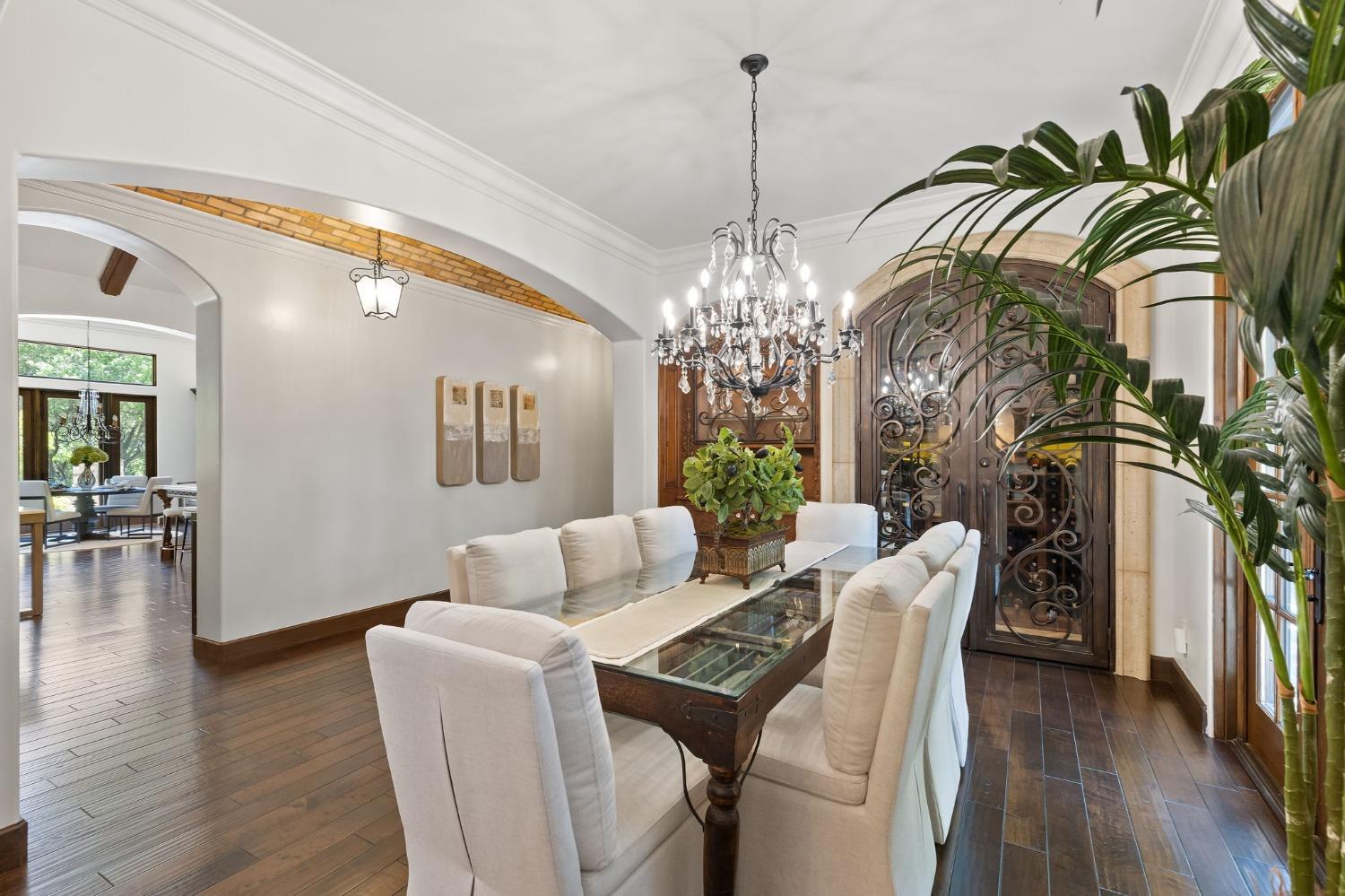 Detail Gallery Image 11 of 61 For 6120 Terracina Ct, Loomis,  CA 95650 - 7 Beds | 6/2 Baths
