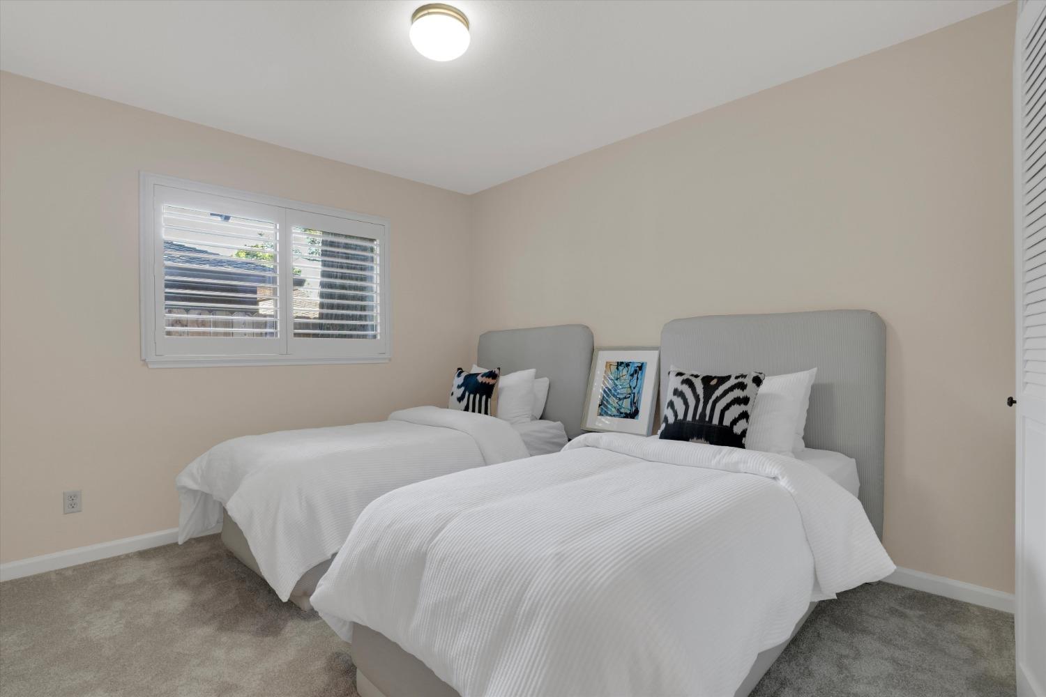 Detail Gallery Image 19 of 52 For 1900 Simon Dr, Turlock,  CA 95382 - 4 Beds | 2/1 Baths