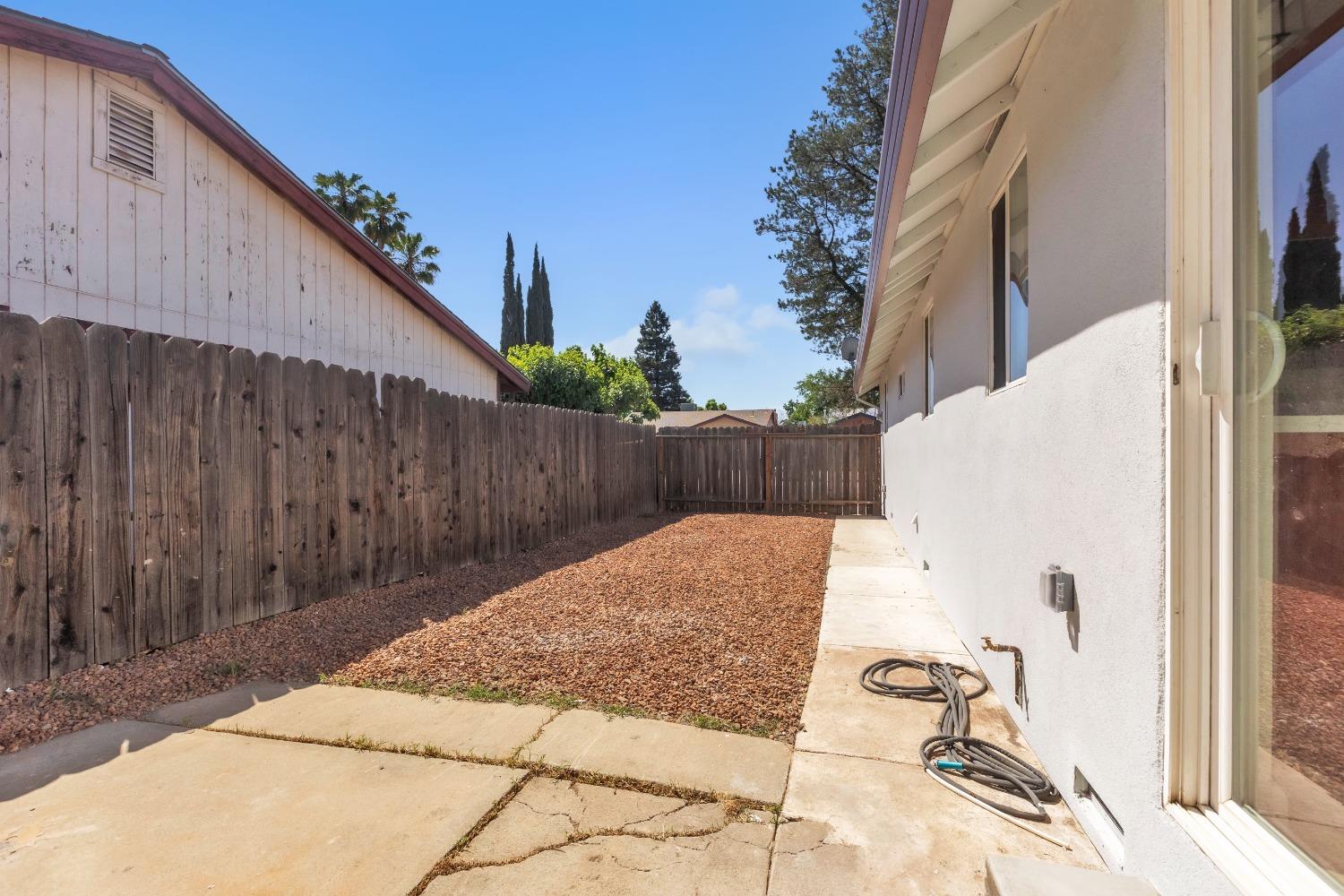 Detail Gallery Image 20 of 20 For 4355 Pow Way, Sacramento,  CA 95820 - 3 Beds | 2 Baths