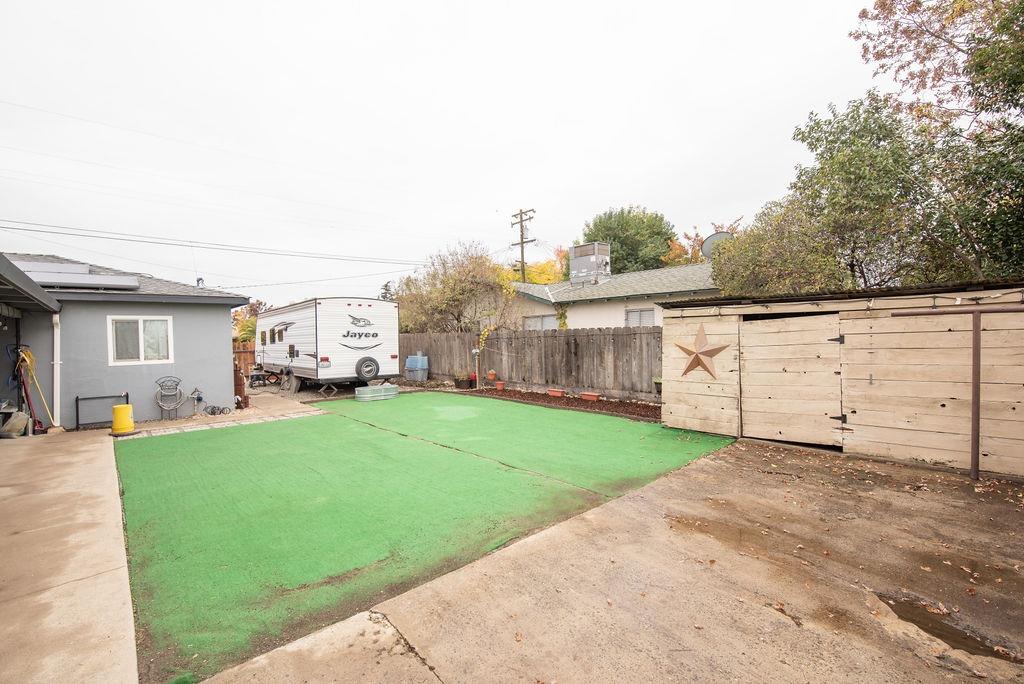 Detail Gallery Image 25 of 28 For 871 E D St, Oakdale,  CA 95361 - 3 Beds | 2 Baths