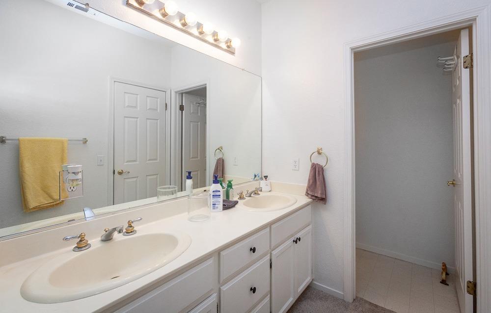 Detail Gallery Image 26 of 44 For 3070 Carousel Cir, Stockton,  CA 95219 - 3 Beds | 2 Baths