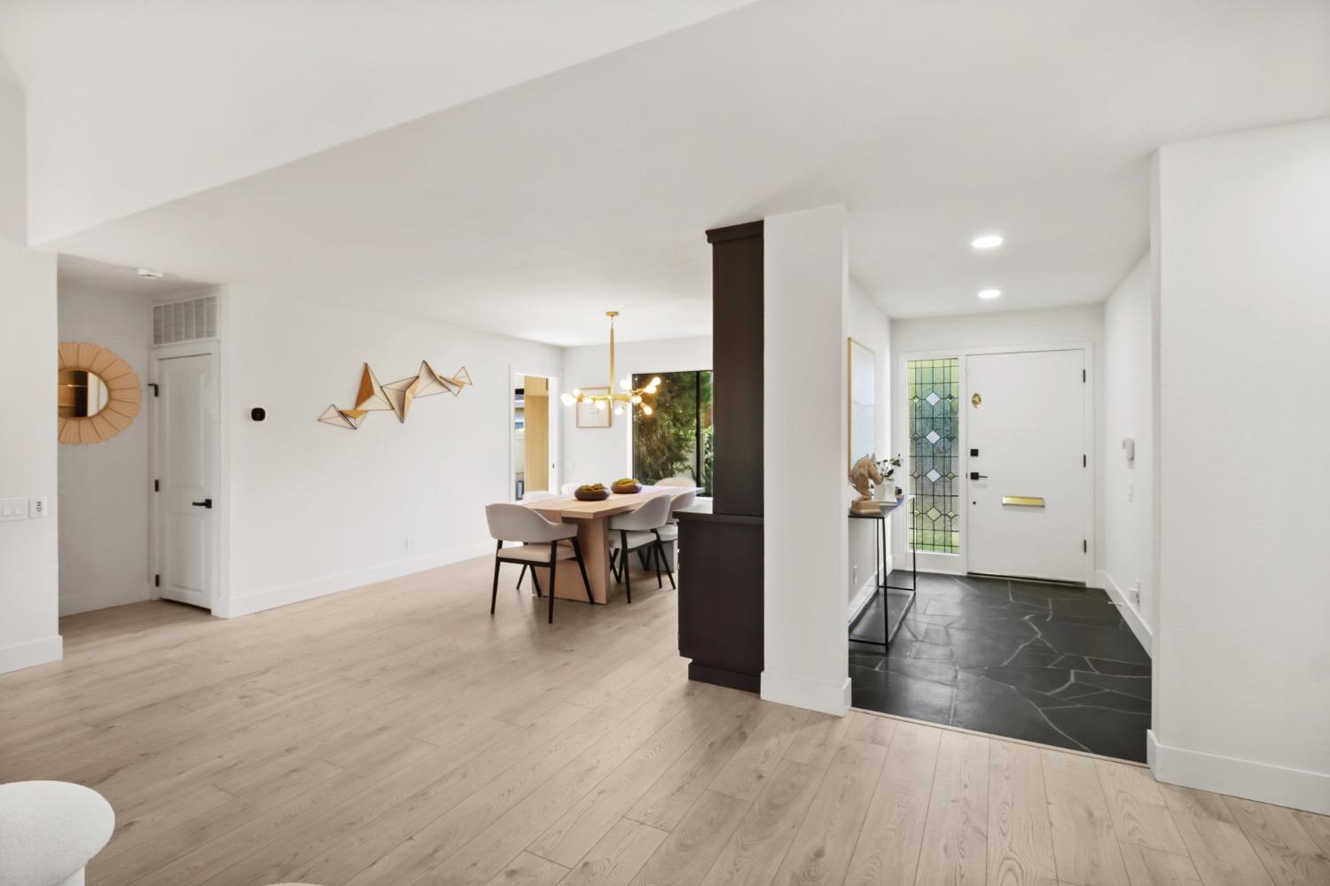 Detail Gallery Image 10 of 57 For 801 Commons Dr, Sacramento,  CA 95825 - 3 Beds | 2 Baths
