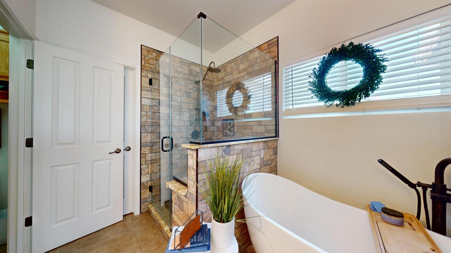 Detail Gallery Image 8 of 32 For 2900 Marazan St, Denair,  CA 95316 - 4 Beds | 3 Baths