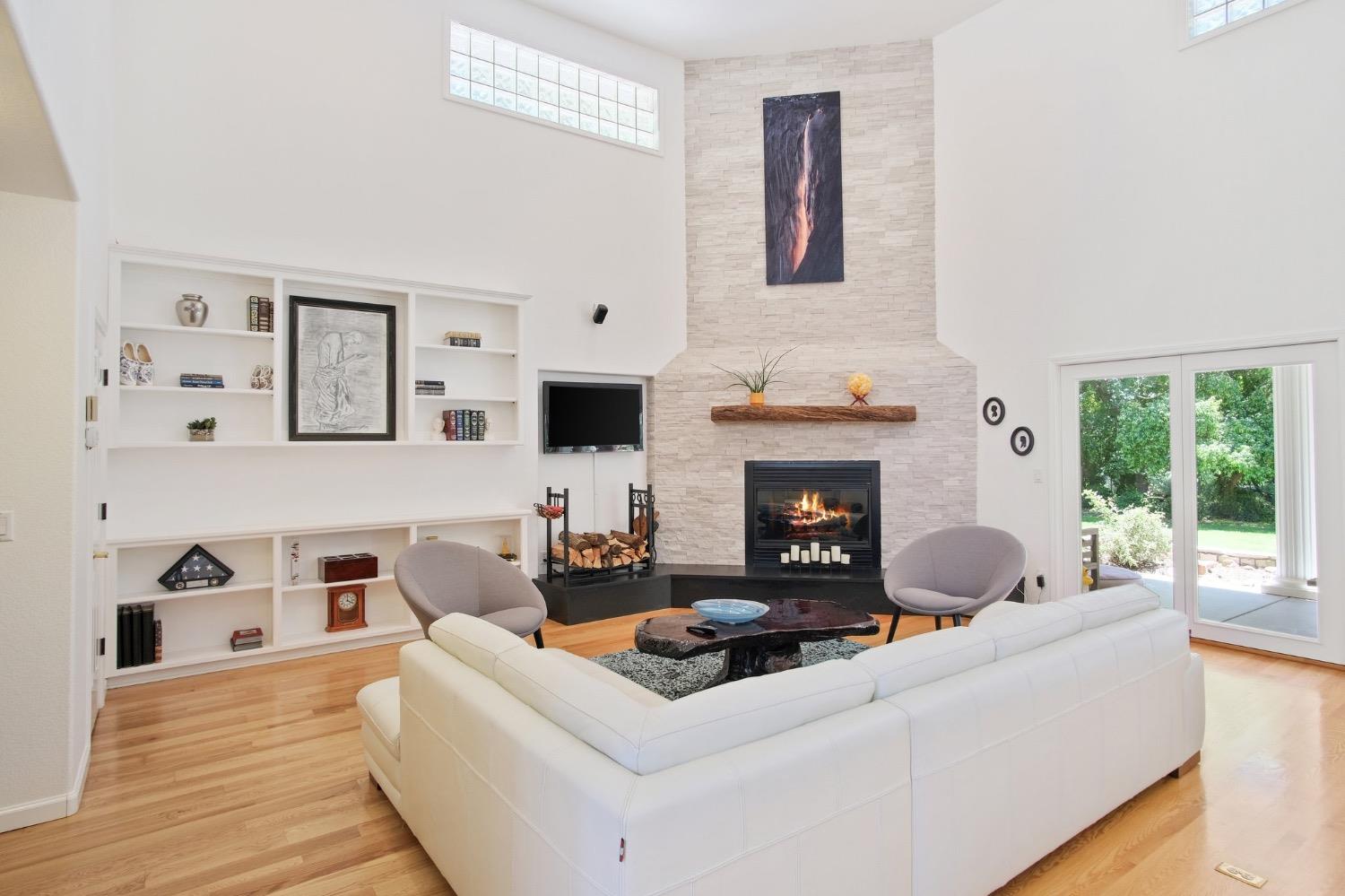 Detail Gallery Image 11 of 60 For 15612 Morrison Rd, Oakdale,  CA 95361 - 4 Beds | 3/2 Baths