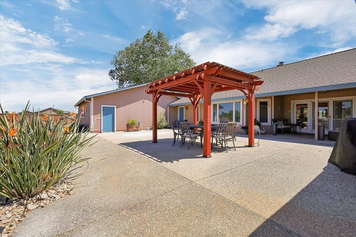 Detail Gallery Image 71 of 99 For 1721 Starr St, Yuba City,  CA 95993 - 5 Beds | 3 Baths