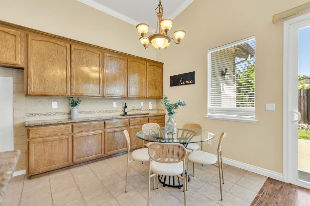 Detail Gallery Image 13 of 35 For 3573 Bardolino Way, Rancho Cordova,  CA 95670 - 4 Beds | 2 Baths