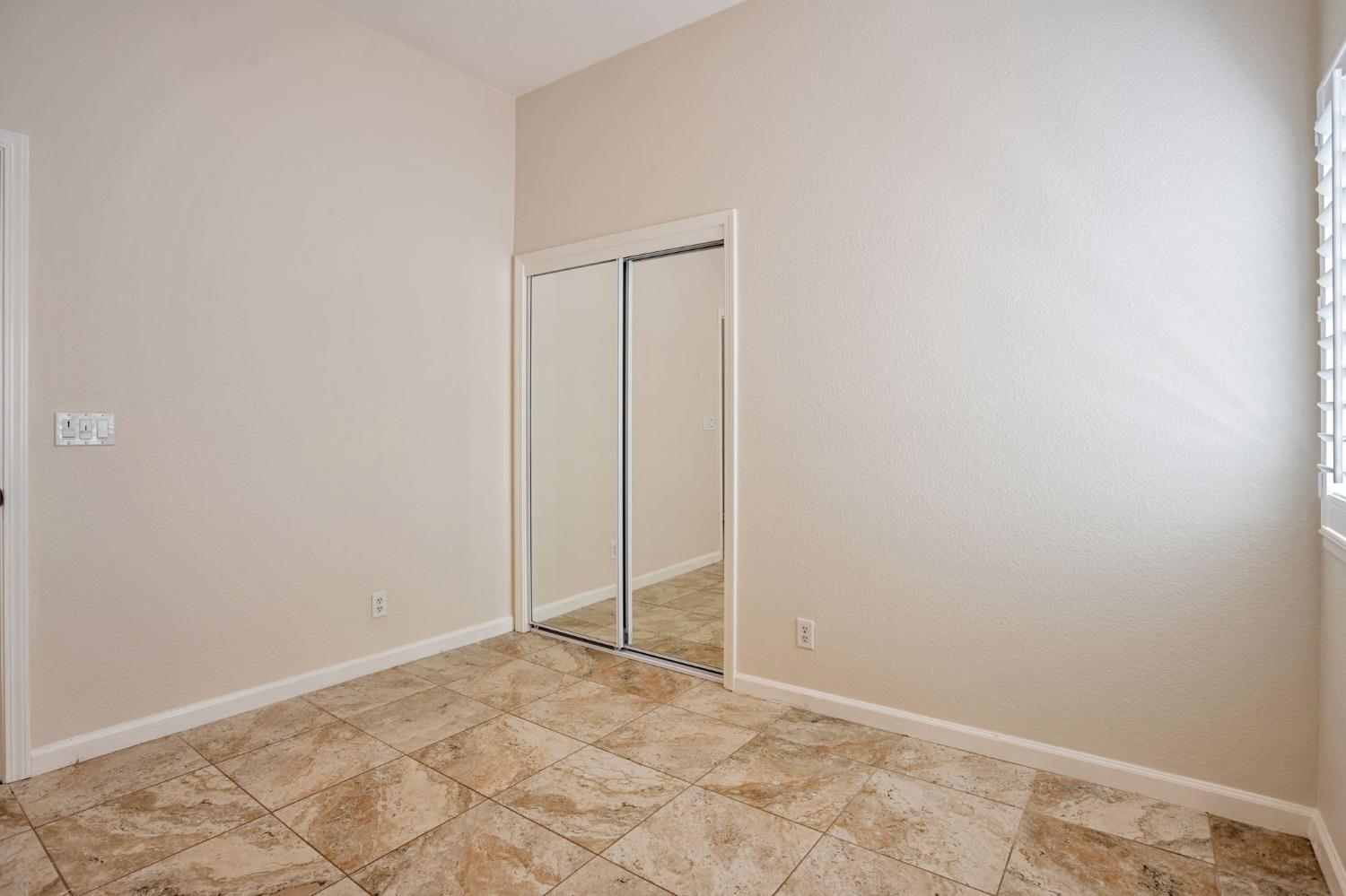 Detail Gallery Image 30 of 47 For 9034 Acorn Ridge Cir, Elk Grove,  CA 95758 - 4 Beds | 2 Baths