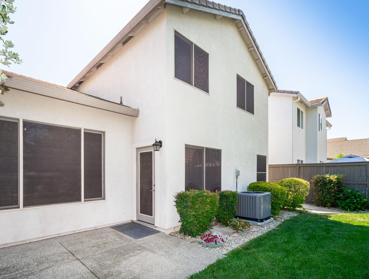 Detail Gallery Image 41 of 43 For 4624 Woodhawk Way, Antelope,  CA 95843 - 4 Beds | 3 Baths