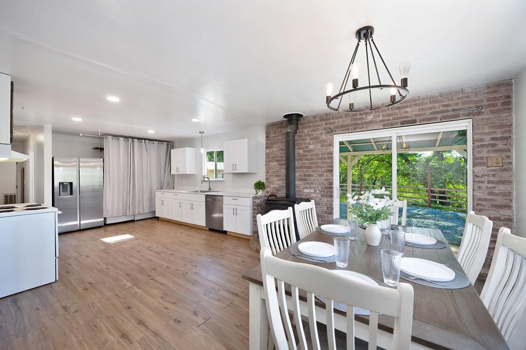 Detail Gallery Image 15 of 70 For 4292 Canyon Valley Rd, Diamond Springs,  CA 95619 - 3 Beds | 1 Baths