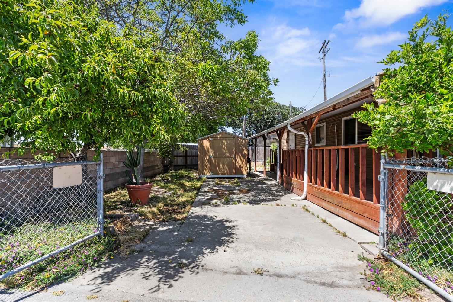 Detail Gallery Image 3 of 27 For 11550 S Harlan Rd 3, Lathrop,  CA 95330 - 2 Beds | 1 Baths