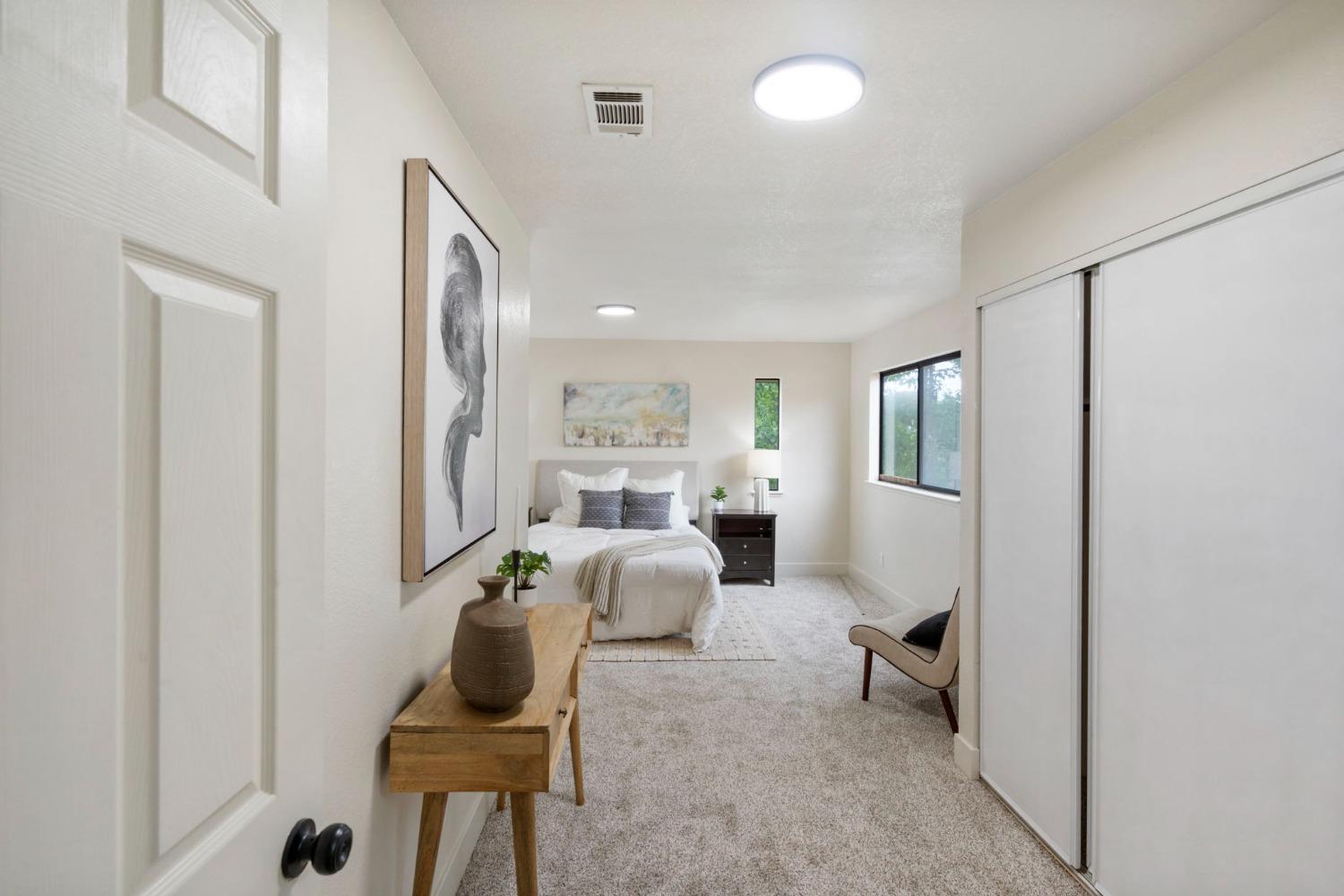Detail Gallery Image 11 of 24 For 6870 Calvine Rd, Sacramento,  CA 95823 - 3 Beds | 2/1 Baths