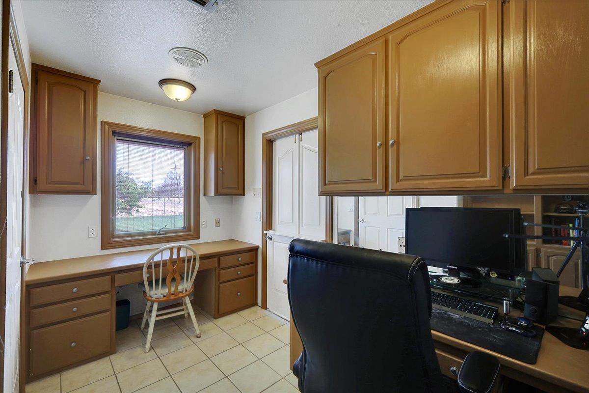 Detail Gallery Image 38 of 99 For 1721 Starr St, Yuba City,  CA 95993 - 5 Beds | 3 Baths