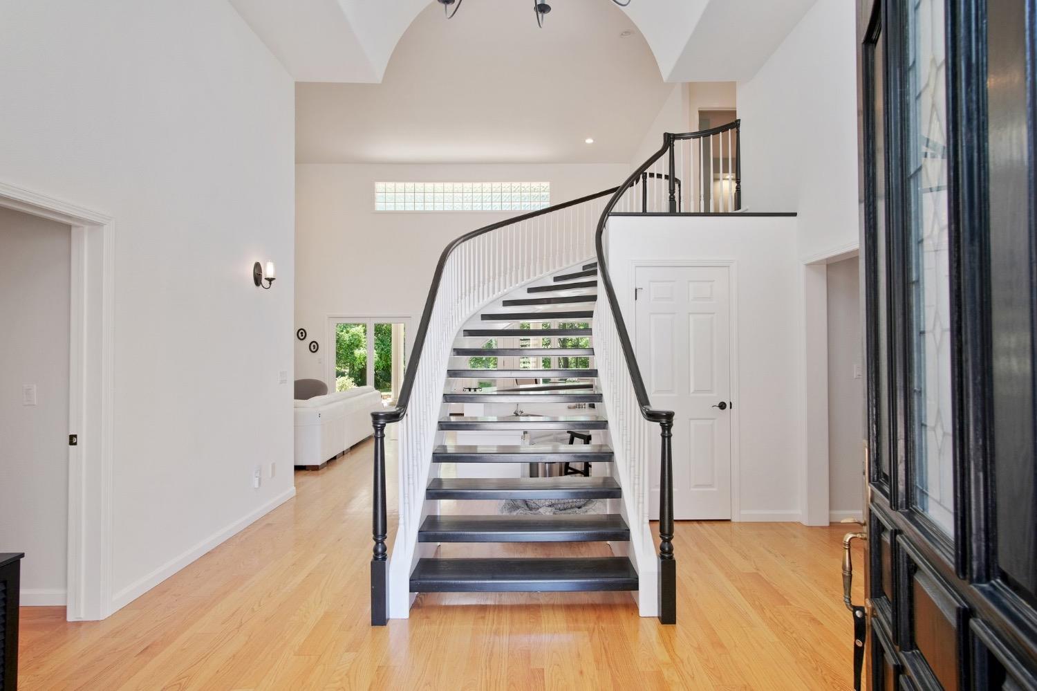 Detail Gallery Image 8 of 60 For 15612 Morrison Rd, Oakdale,  CA 95361 - 4 Beds | 3/2 Baths