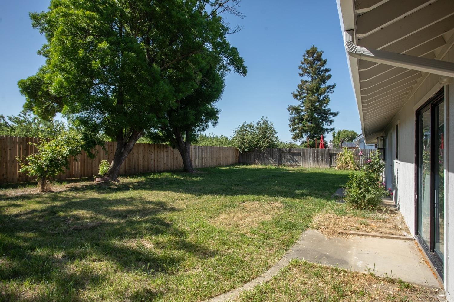 Detail Gallery Image 36 of 37 For 338 Rose Ln, Yuba City,  CA 95993 - 3 Beds | 2 Baths