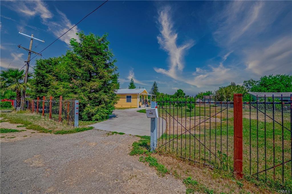 Detail Gallery Image 1 of 50 For 1735 E Santa Fe Ave, Merced,  CA 95340 - 3 Beds | 2 Baths