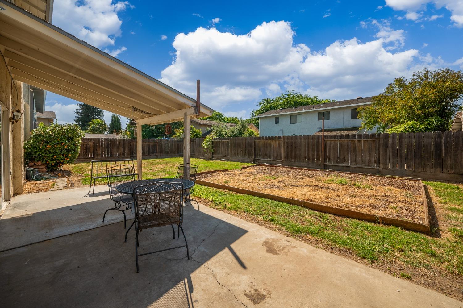 Detail Gallery Image 47 of 50 For 2104 Golden Leaf Ct, Modesto,  CA 95355 - 4 Beds | 2/1 Baths