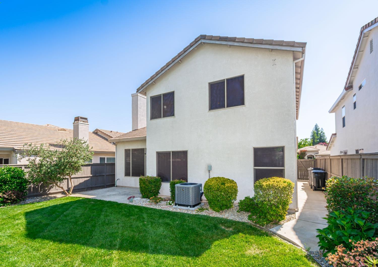 Detail Gallery Image 37 of 43 For 4624 Woodhawk Way, Antelope,  CA 95843 - 4 Beds | 3 Baths