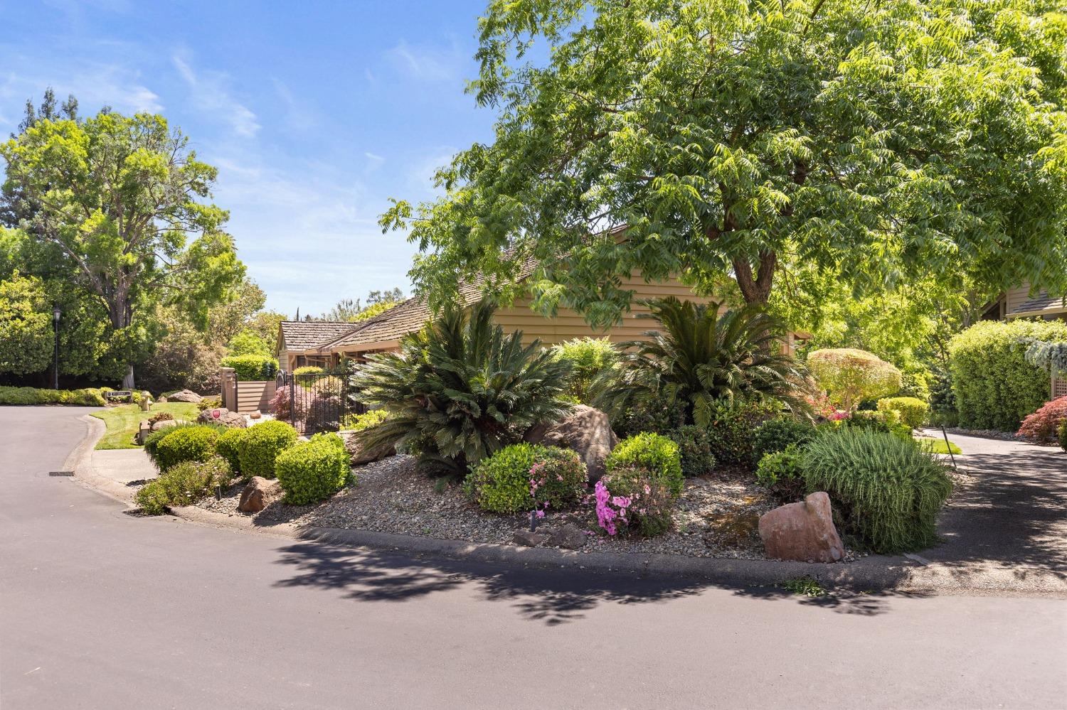 Detail Gallery Image 20 of 68 For 7634 Pineridge Ln, Fair Oaks,  CA 95628 - 3 Beds | 2 Baths