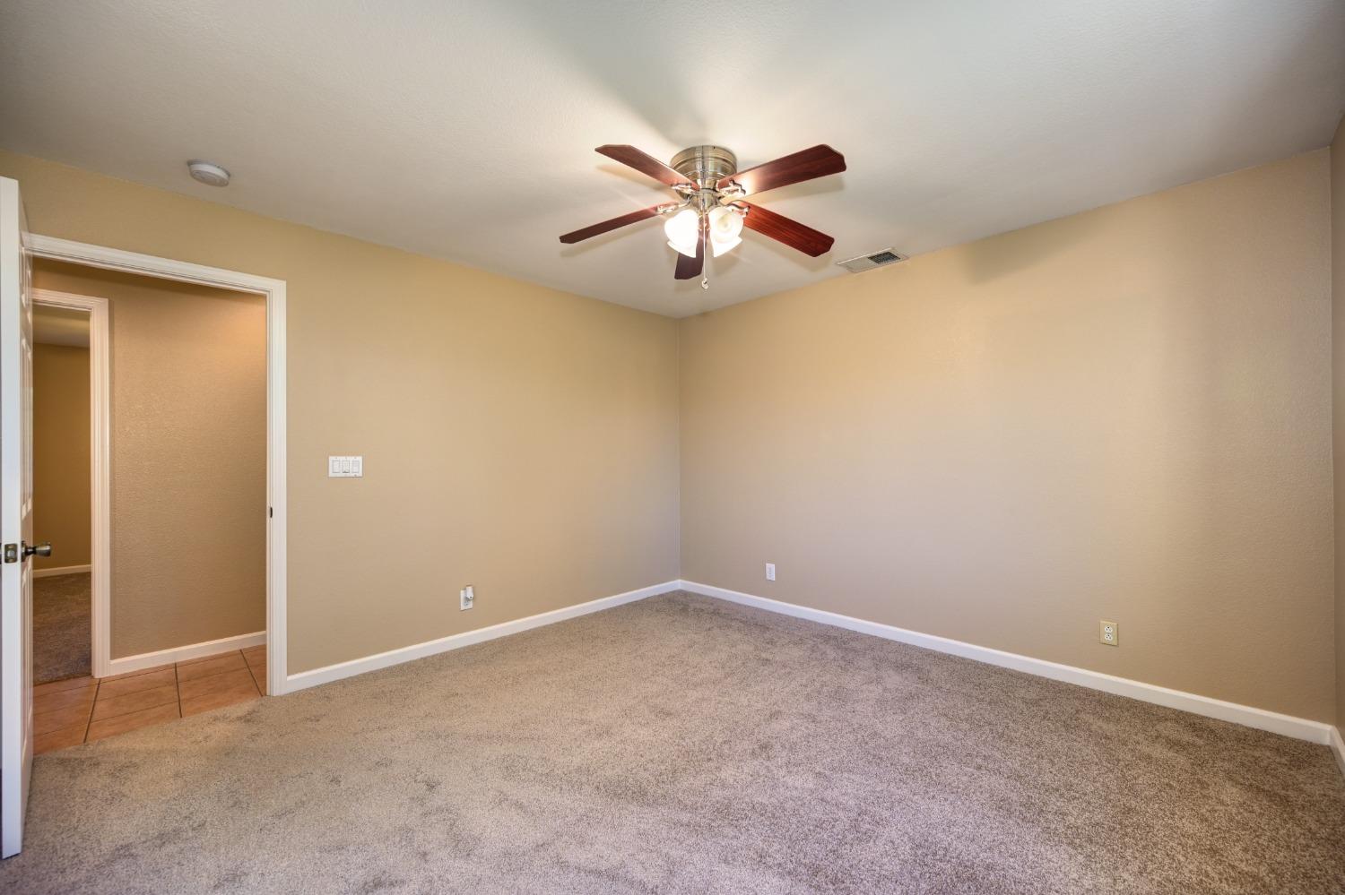 Detail Gallery Image 14 of 39 For 1429 Ascot Ave, Rio Linda,  CA 95673 - 3 Beds | 2 Baths