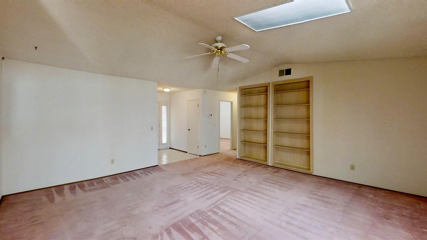 Detail Gallery Image 7 of 28 For 7657 Suncountry Ln, Sacramento,  CA 95828 - 2 Beds | 2 Baths