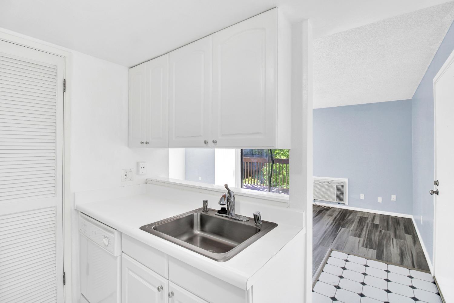 Photo #17: 225058646 Listing: Photo #17