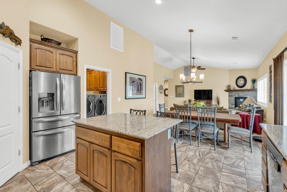 Detail Gallery Image 19 of 56 For 745 Parkridge Dr, Galt,  CA 95632 - 3 Beds | 2/1 Baths