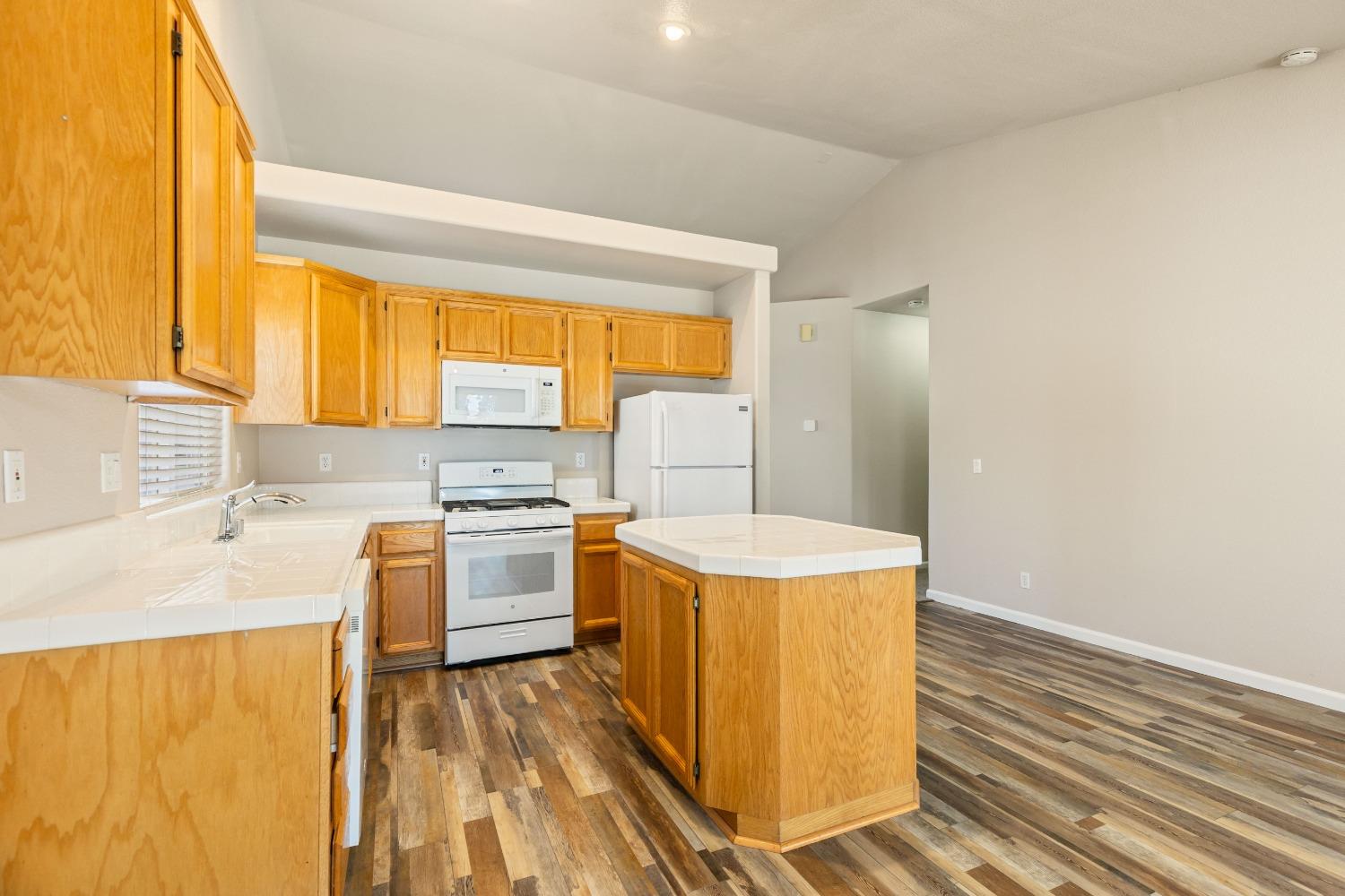 Foxglove Way, Lincoln, California image 7