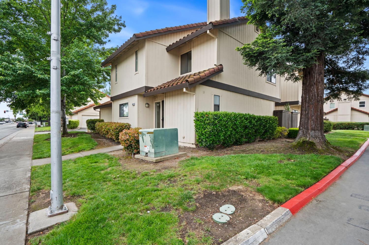 Detail Gallery Image 23 of 24 For 6870 Calvine Rd, Sacramento,  CA 95823 - 3 Beds | 2/1 Baths