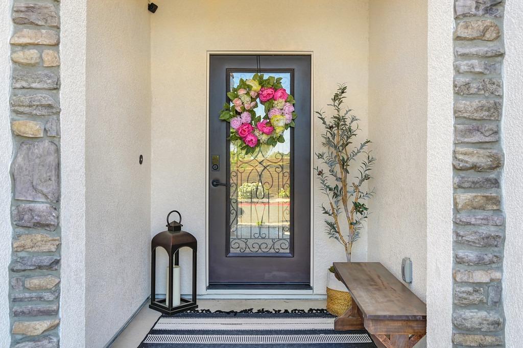 Detail Gallery Image 5 of 61 For 7517 Sobon Ln, Rancho Murieta,  CA 95683 - 4 Beds | 2/1 Baths