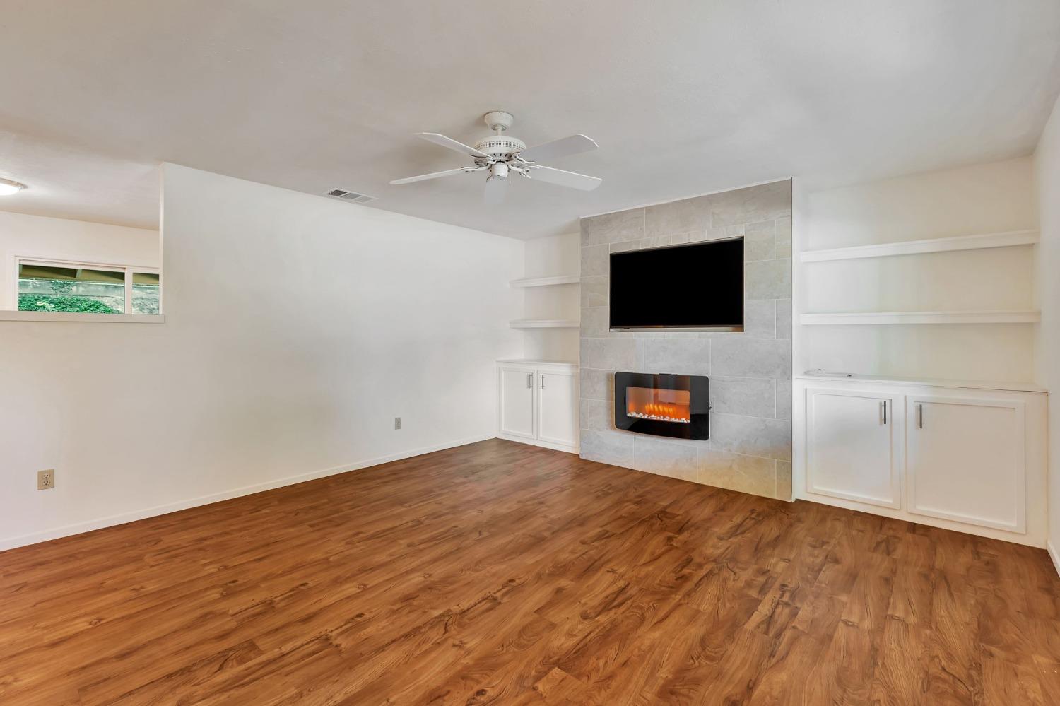 Detail Gallery Image 6 of 36 For 6522 Woodpark Way, Citrus Heights,  CA 95621 - 3 Beds | 2 Baths