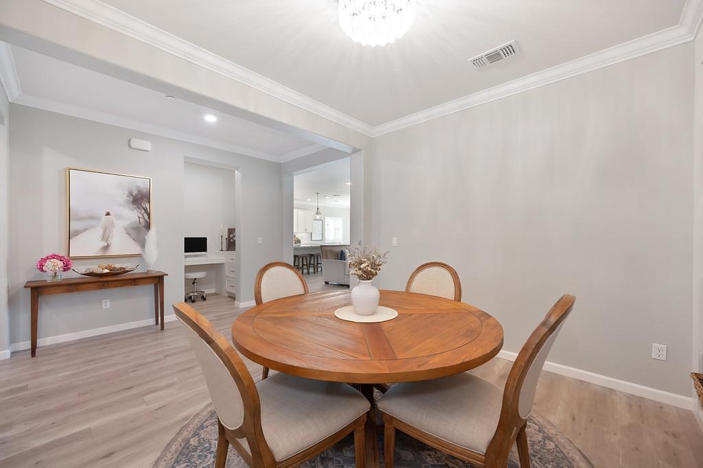 Detail Gallery Image 26 of 61 For 7517 Sobon Ln, Rancho Murieta,  CA 95683 - 4 Beds | 2/1 Baths