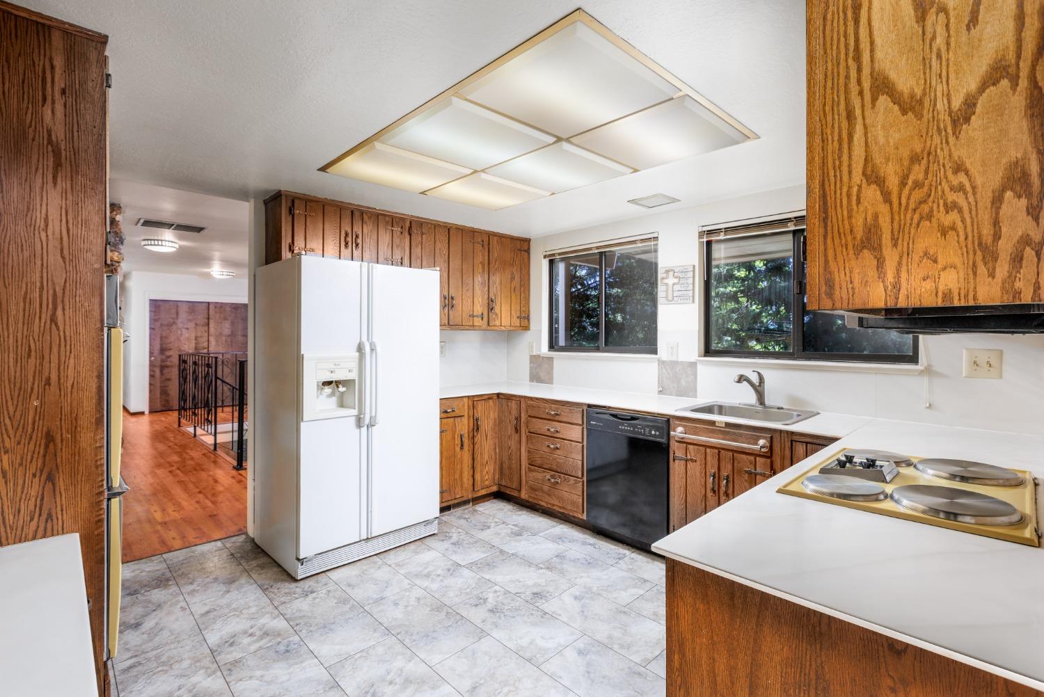 Detail Gallery Image 14 of 50 For 6420 Longridge Ct, Foresthill,  CA 95631 - 4 Beds | 3 Baths