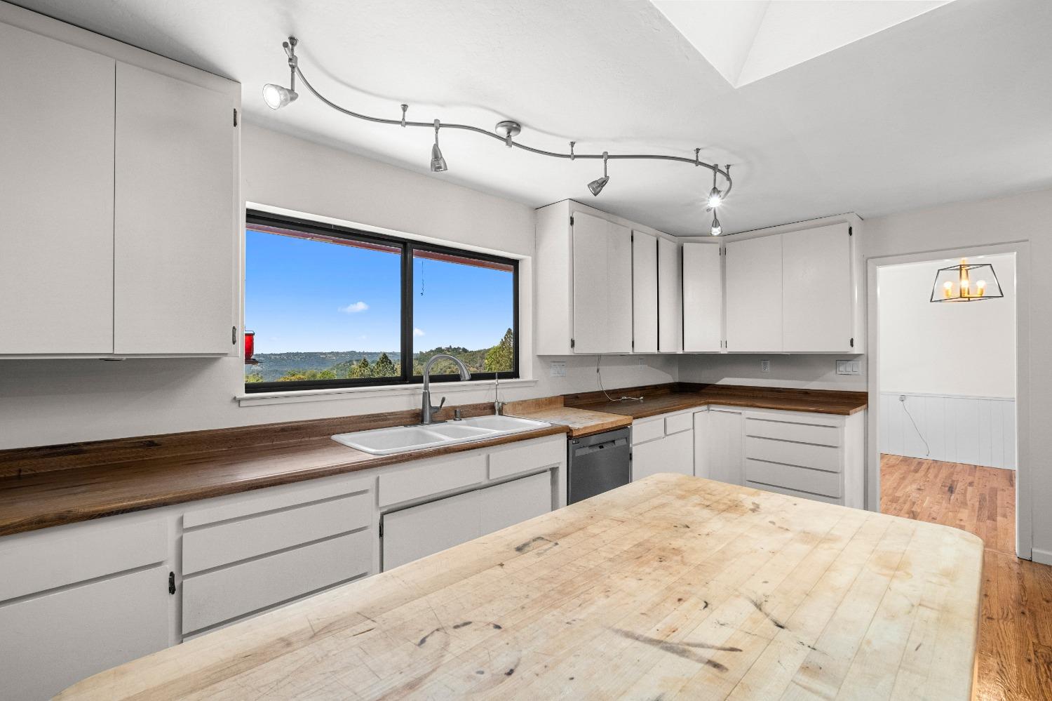 Detail Gallery Image 28 of 94 For 2575 Sand Ridge Rd, Placerville,  CA 95667 - 3 Beds | 2 Baths