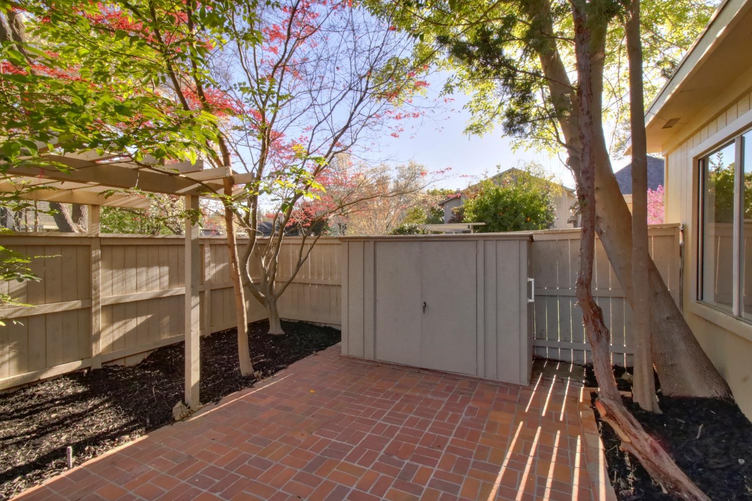 Detail Gallery Image 42 of 57 For 801 Commons Dr, Sacramento,  CA 95825 - 3 Beds | 2 Baths