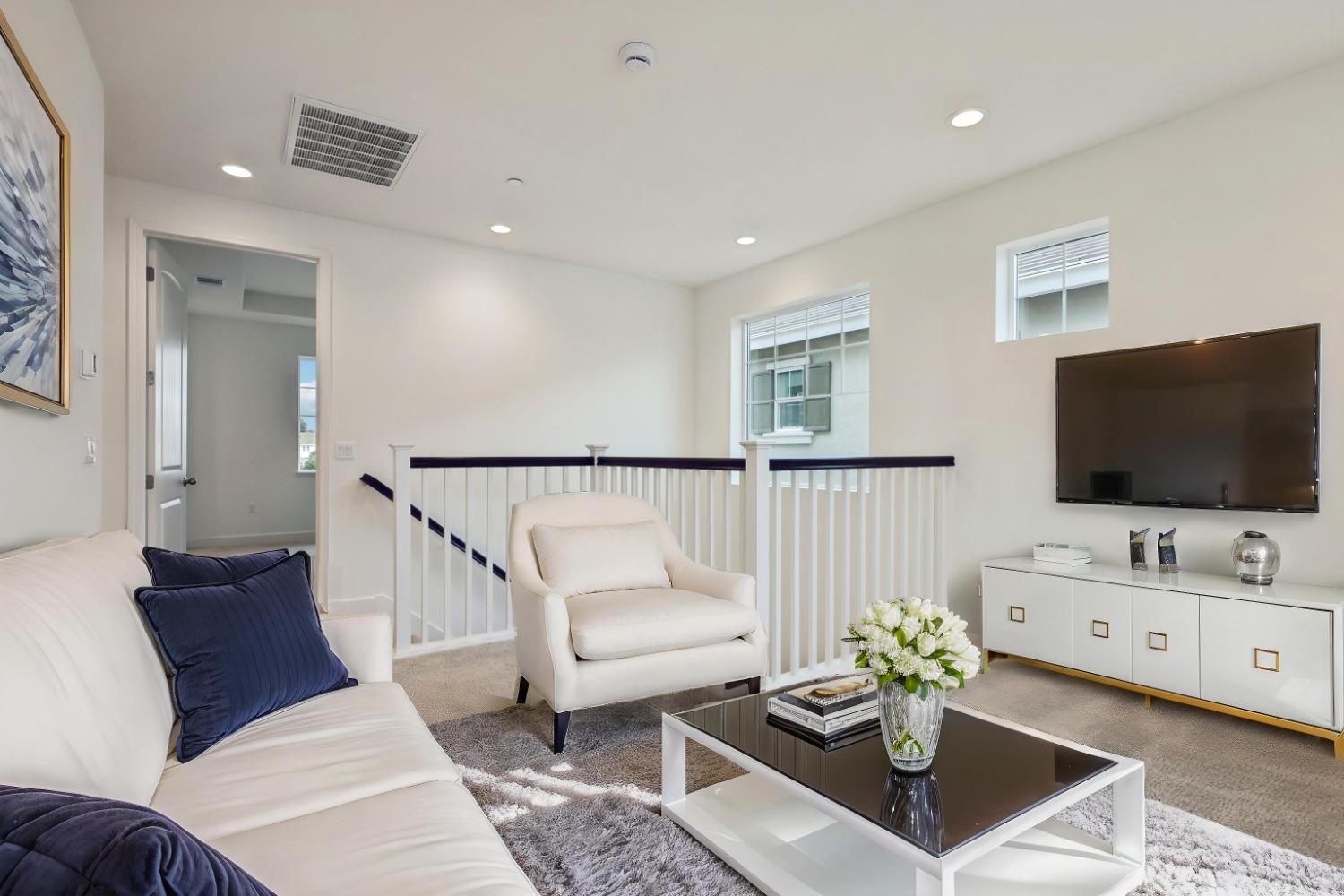 Detail Gallery Image 2 of 15 For 278 Mindy Way, Pittsburg,  CA 94565 - 3 Beds | 2/1 Baths