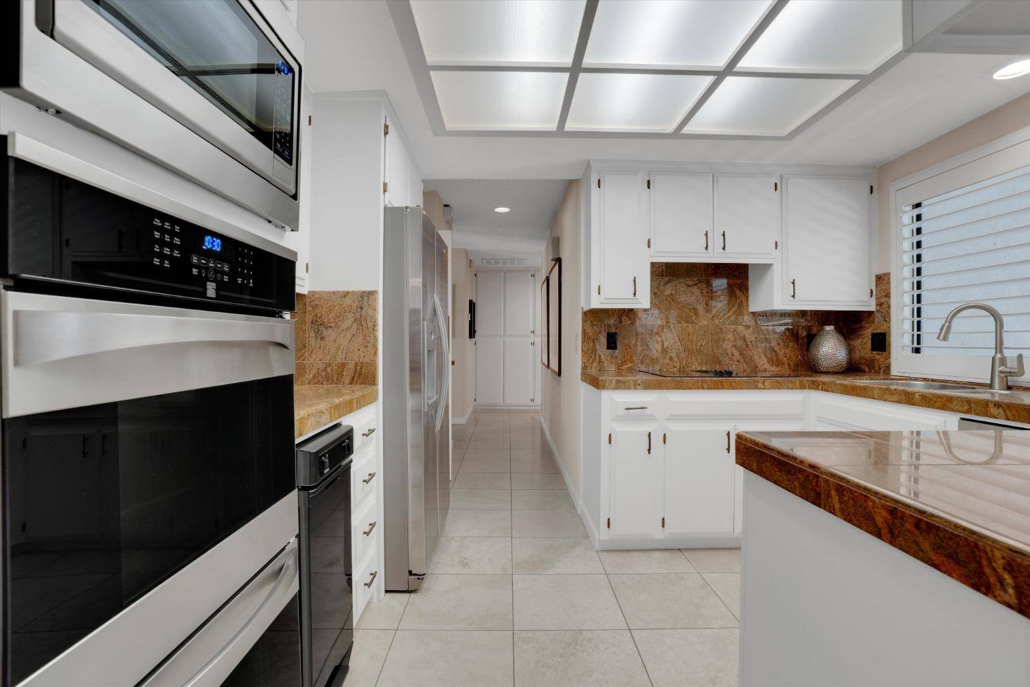 Detail Gallery Image 26 of 52 For 1900 Simon Dr, Turlock,  CA 95382 - 4 Beds | 2/1 Baths