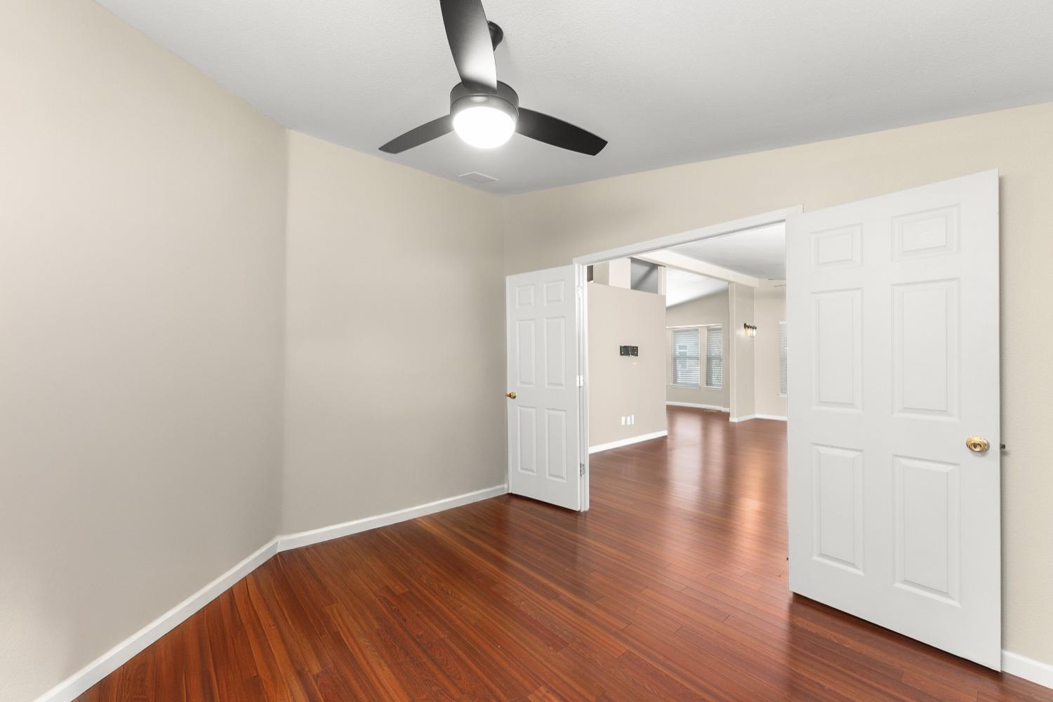 Detail Gallery Image 9 of 58 For 136 Pinebrook Dr, Folsom,  CA 95630 - 2 Beds | 2 Baths