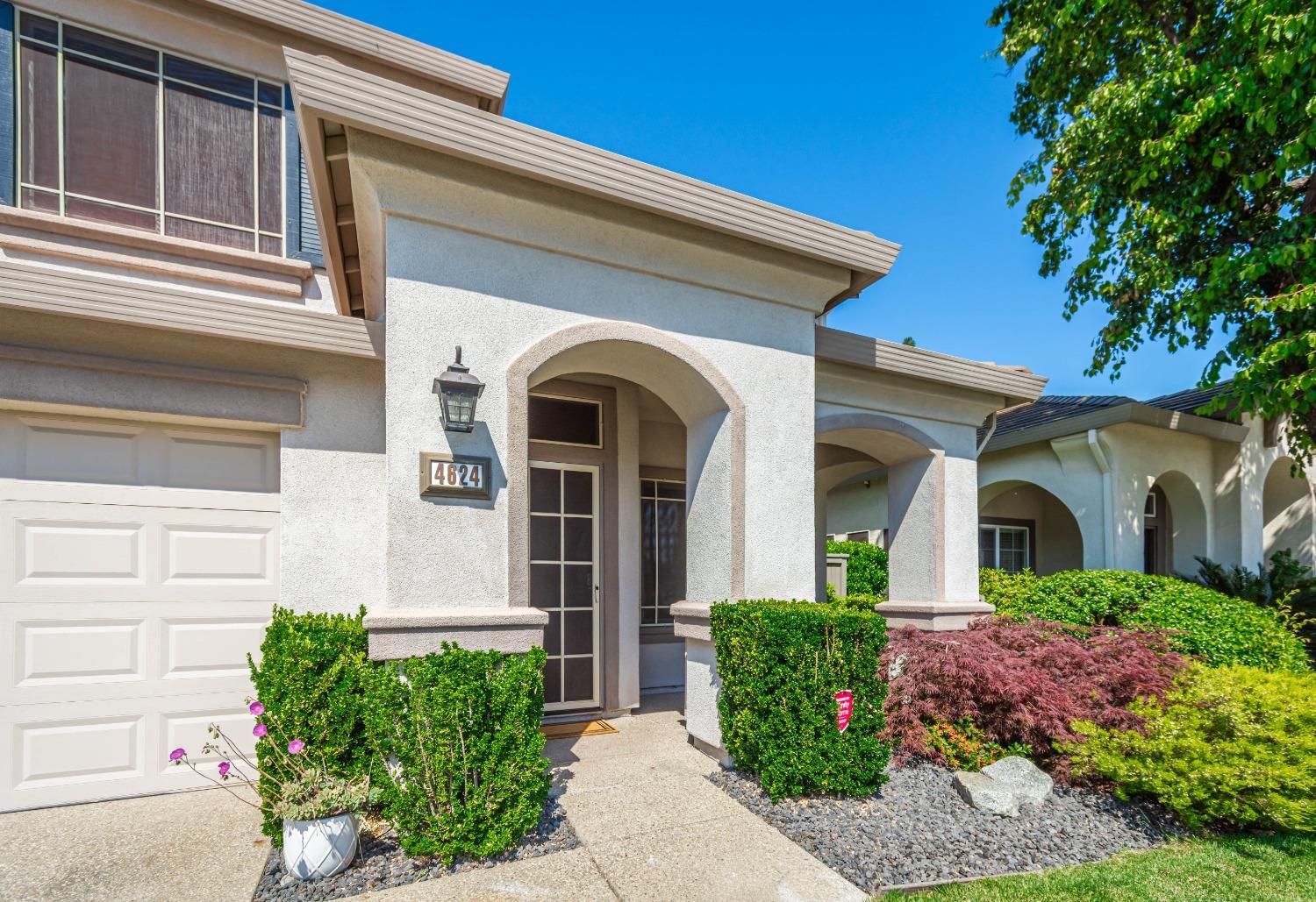 Detail Gallery Image 10 of 43 For 4624 Woodhawk Way, Antelope,  CA 95843 - 4 Beds | 3 Baths