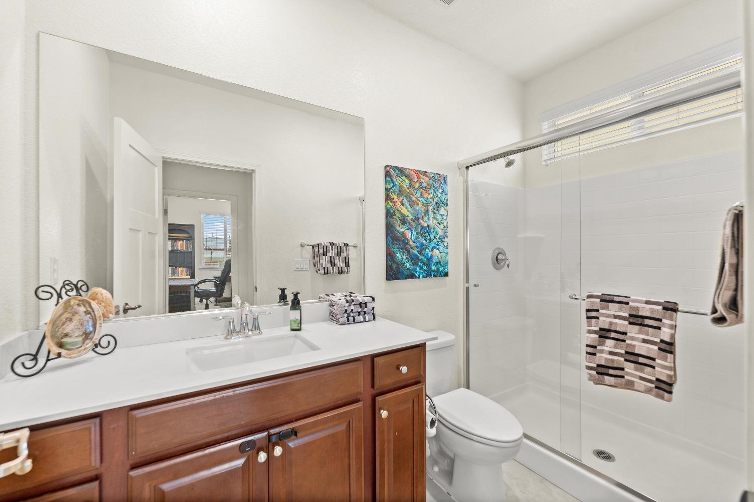 Detail Gallery Image 29 of 71 For 3706 Rockdale Dr, Rancho Cordova,  CA 95742 - 4 Beds | 3 Baths