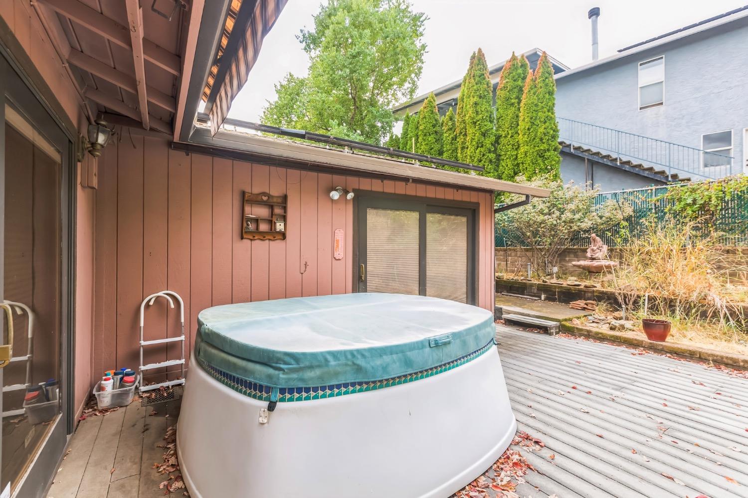 Detail Gallery Image 35 of 52 For 5416 Royal Oaks Dr, Oroville,  CA 95966 - 3 Beds | 2/1 Baths