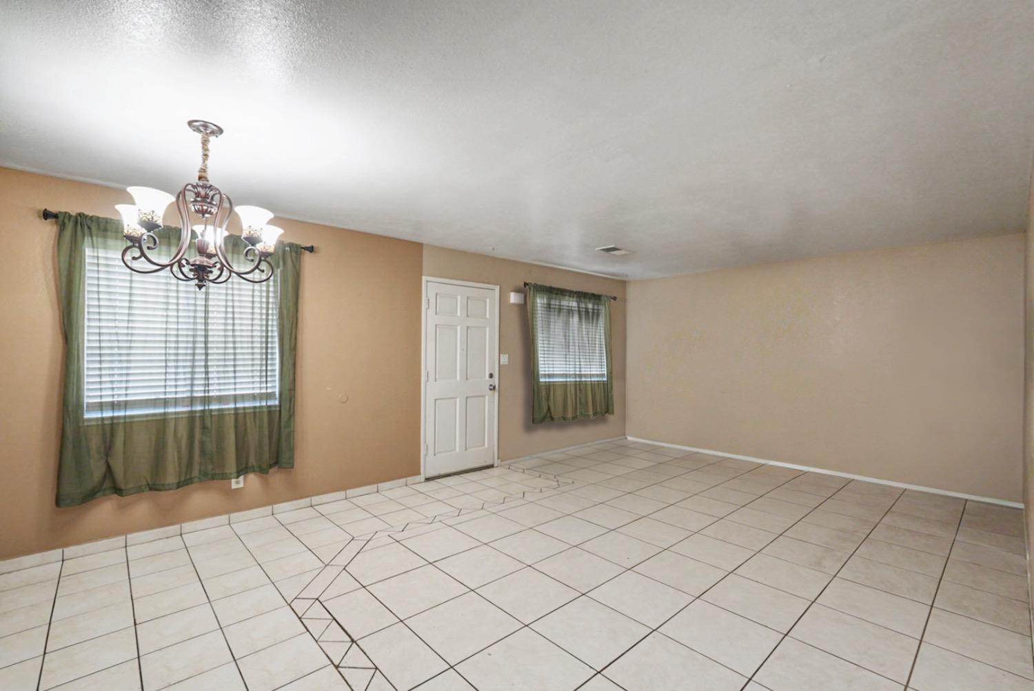 Detail Gallery Image 18 of 34 For 2349 Pinedale Ave, Merced,  CA 95348 - 3 Beds | 2 Baths
