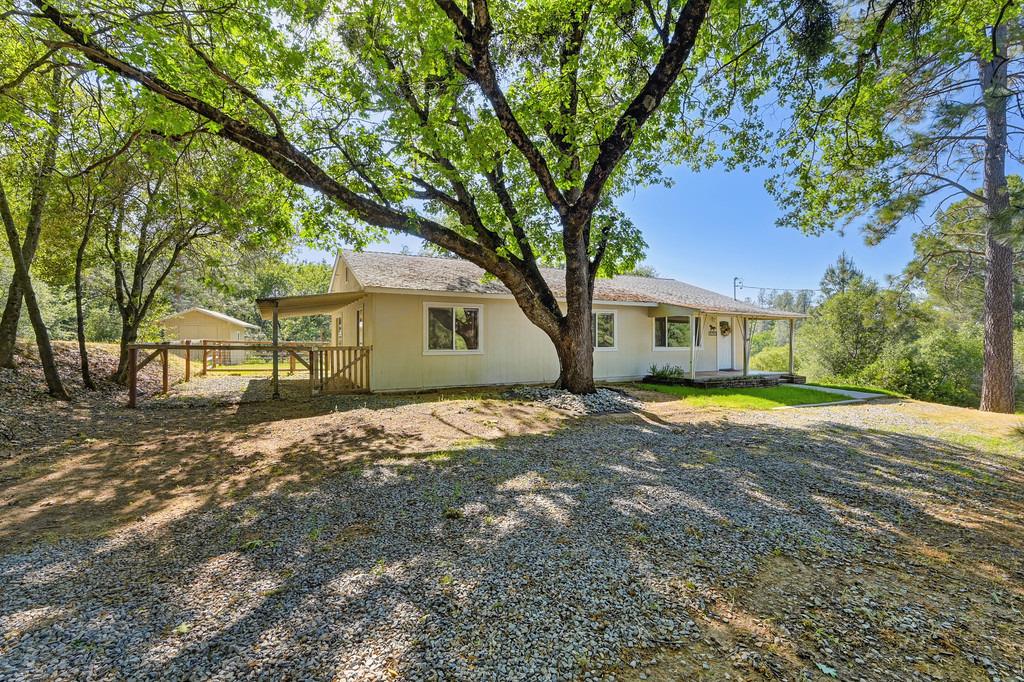 Detail Gallery Image 5 of 70 For 4292 Canyon Valley Rd, Diamond Springs,  CA 95619 - 3 Beds | 1 Baths