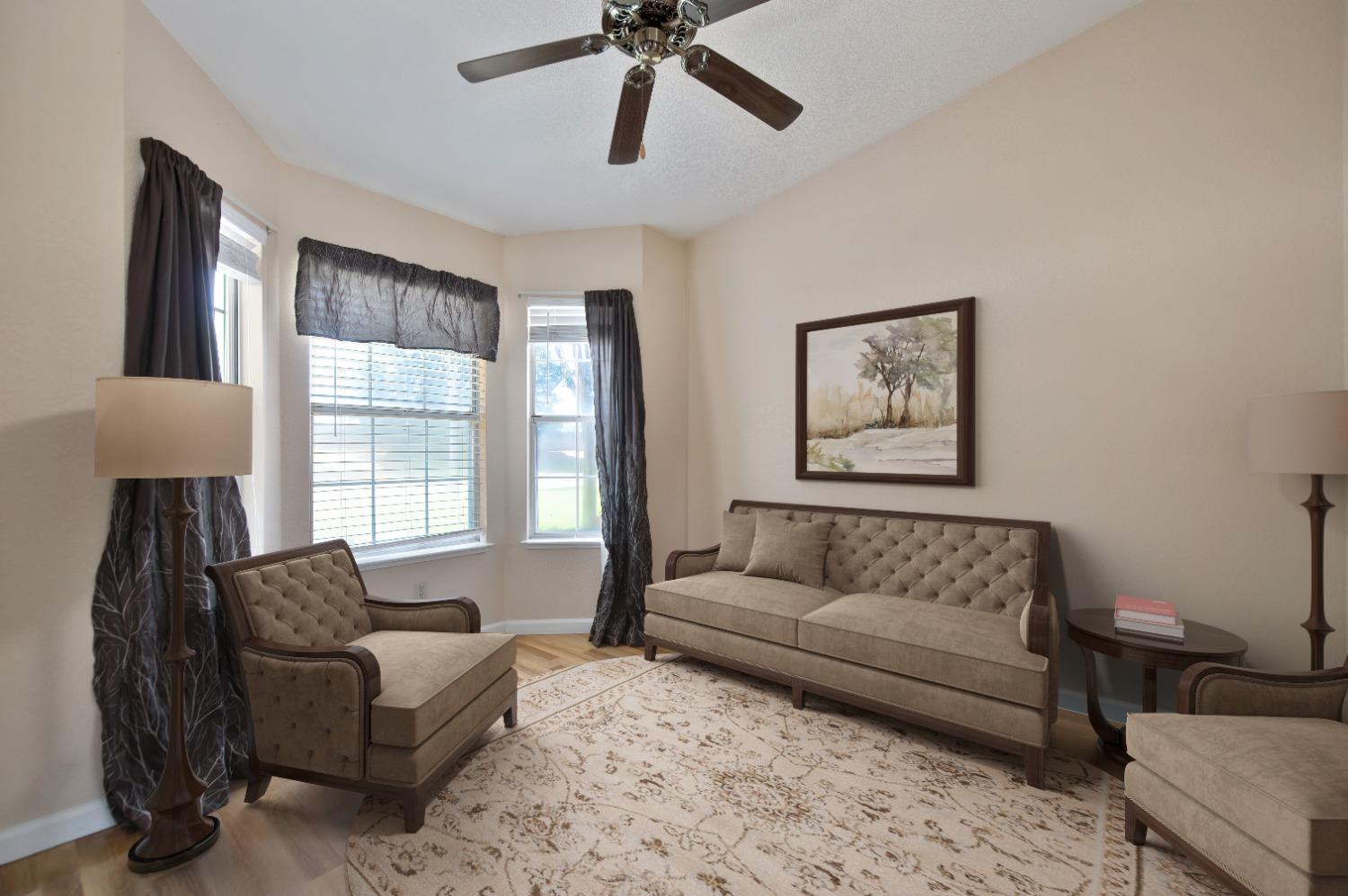 Detail Gallery Image 9 of 39 For 8211 Montreux Way, Sacramento,  CA 95828 - 3 Beds | 2 Baths