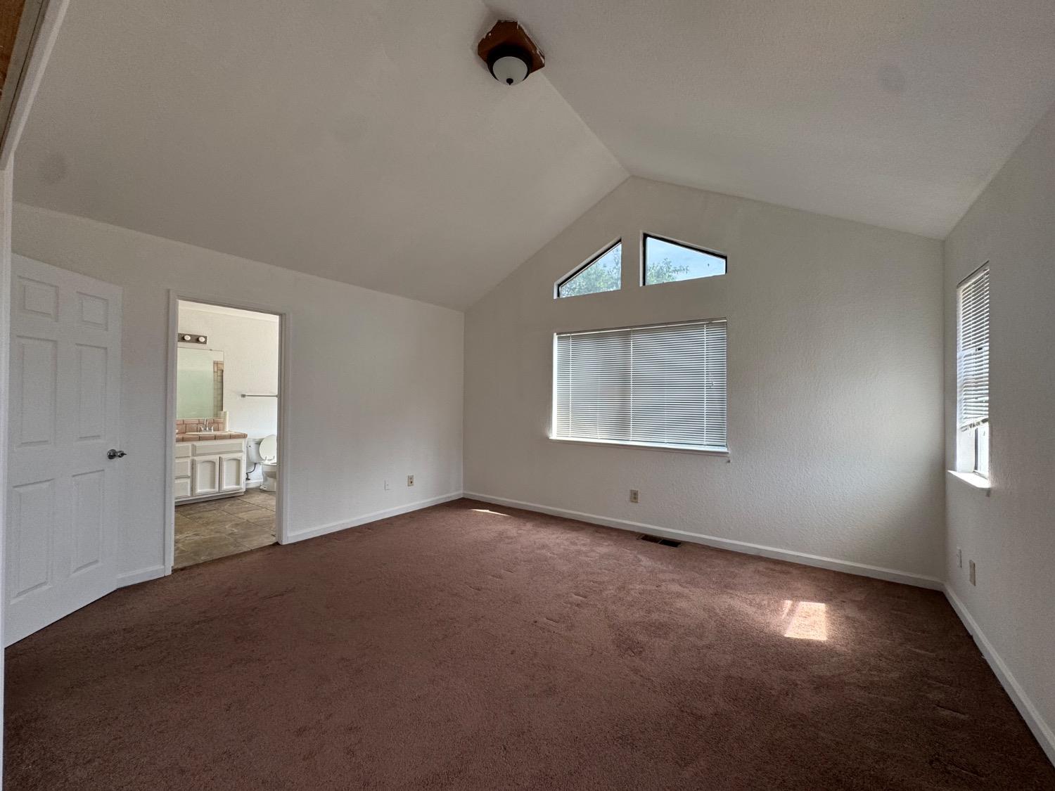 Detail Gallery Image 13 of 21 For 2036 Sheldon Dr, Modesto,  CA 95350 - 4 Beds | 2/1 Baths