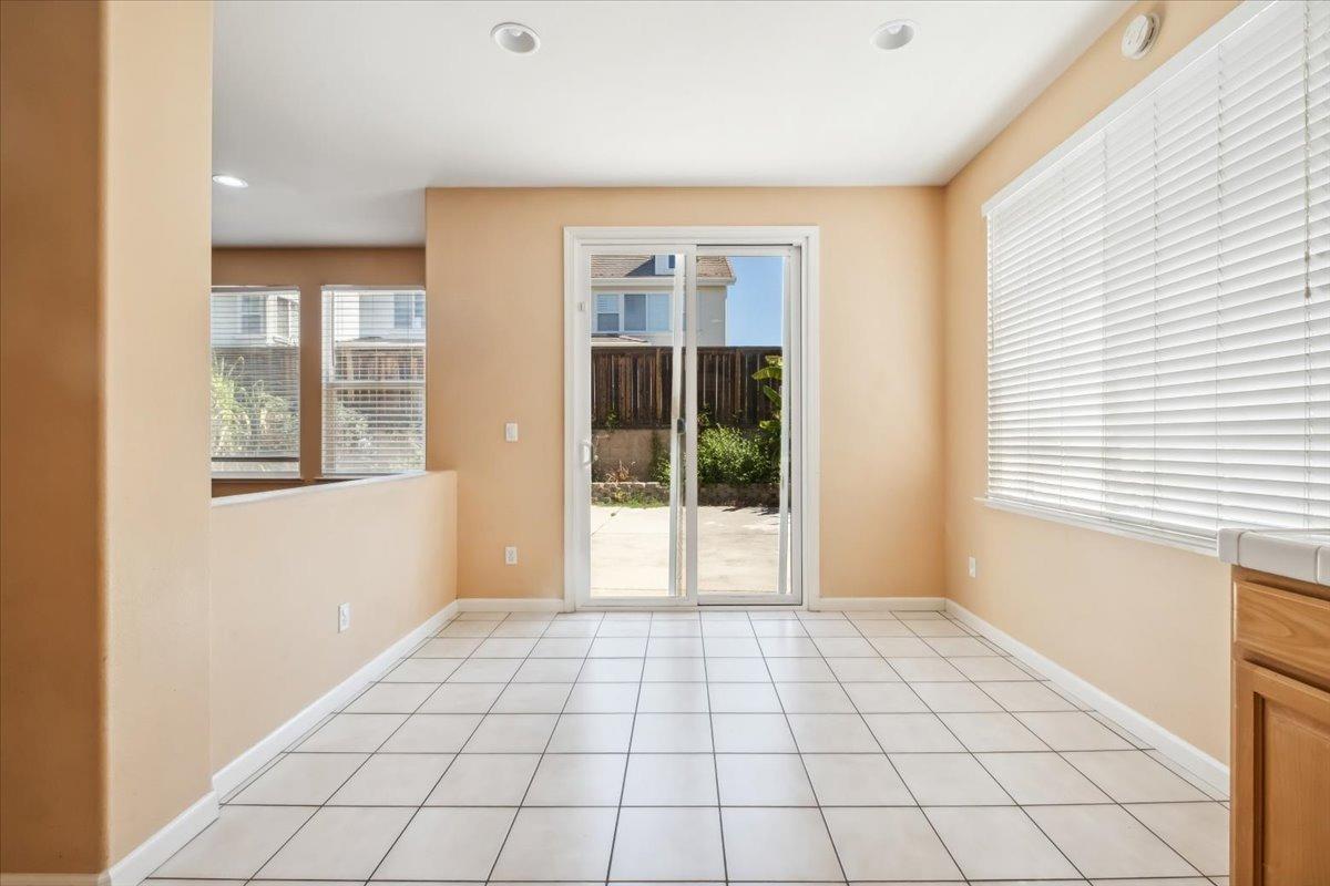 Detail Gallery Image 15 of 45 For 1012 Rock Harbor Pt, Hercules,  CA 94547 - 4 Beds | 4 Baths