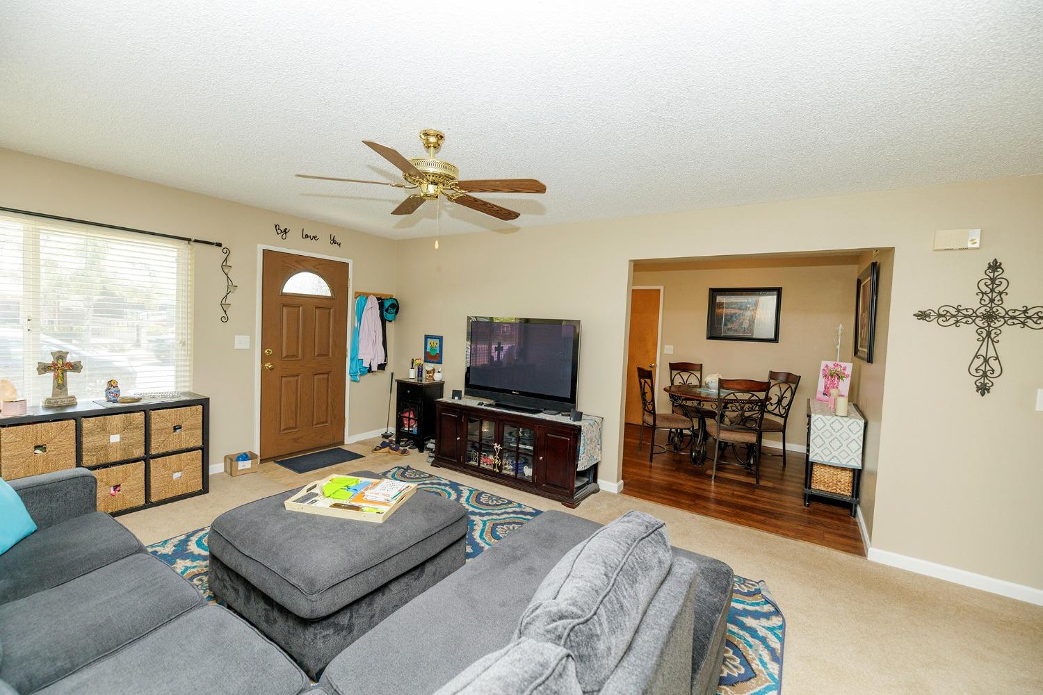 N Lincoln Avenue, Manteca, California image 10