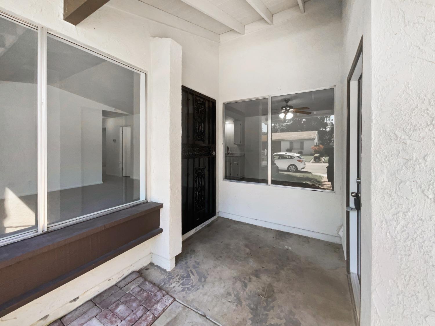 Detail Gallery Image 11 of 25 For 6990 Riverboat Way, Sacramento,  CA 95831 - 2 Beds | 2 Baths
