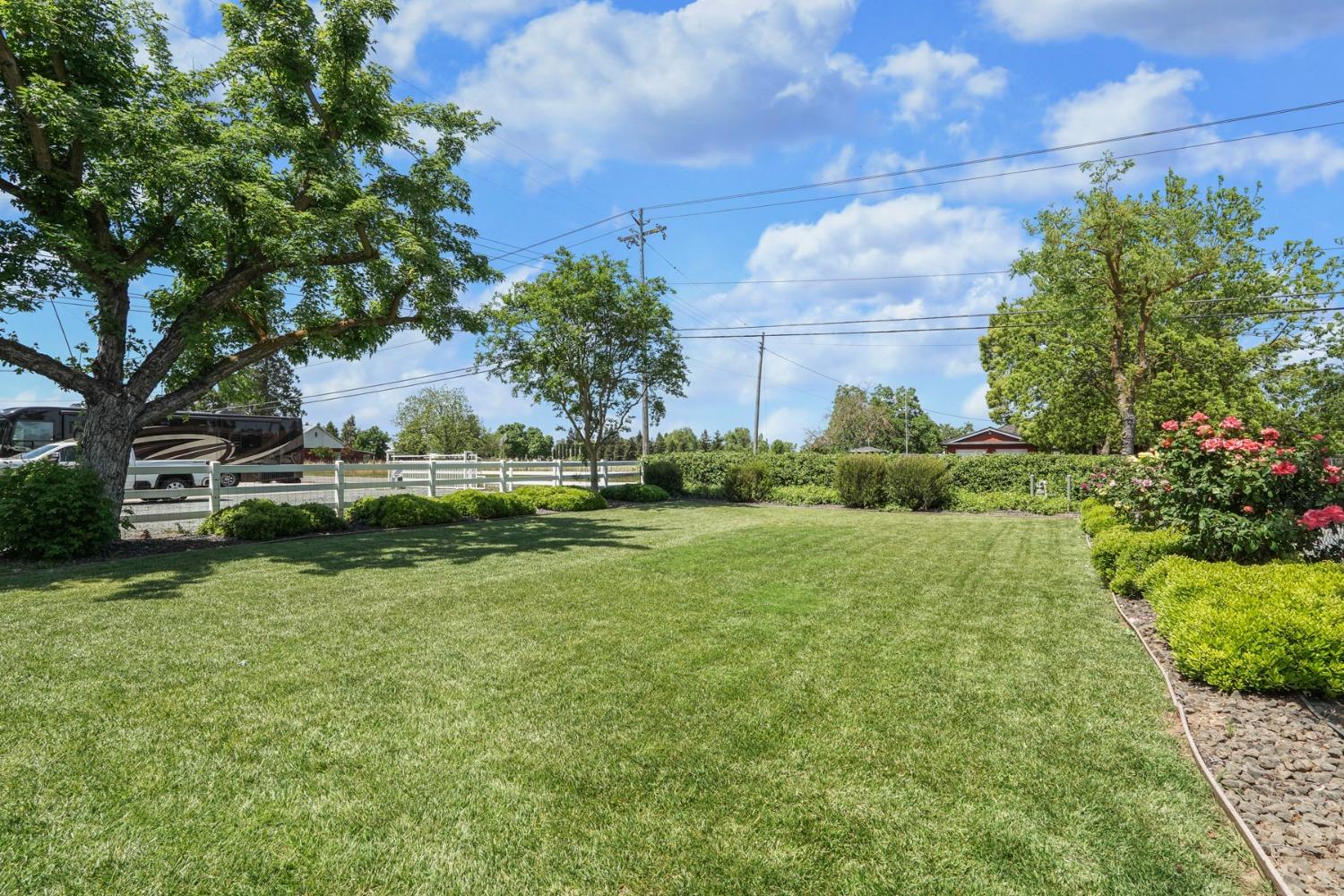 Detail Gallery Image 10 of 79 For 9854 New Hope Rd, Galt,  CA 95632 - 4 Beds | 2 Baths